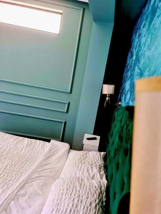 Laci Lak Modern Apartment Oradea Εξωτερικό φωτογραφία